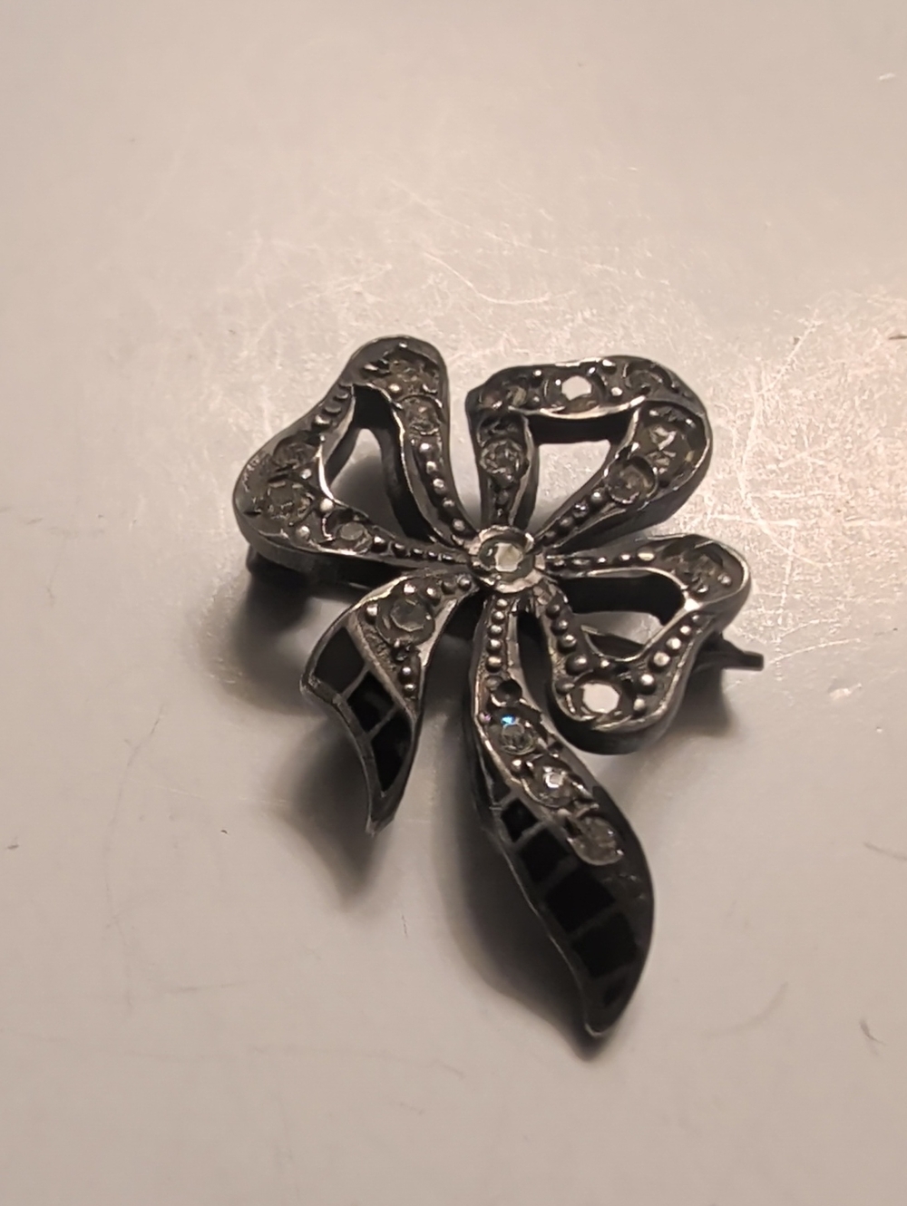 Marcasite Sterling Silver Bow Brooch Vintage 1" C Clasp Signed Sterling - Picture 9 of 9